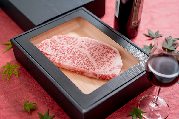 京都姫牛ステーキ(サーロイン)と、赤ワインセット